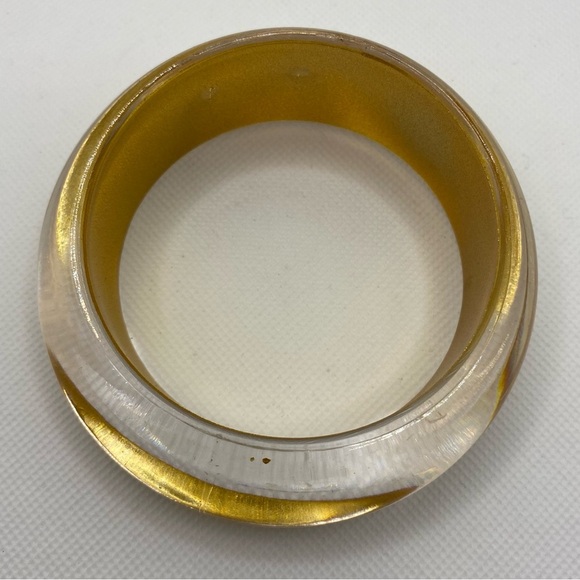 Vintage Lucite Asymmetrical Chunky Bangle Transparent Gold Clear Large Bracelet - Picture 6 of 16
